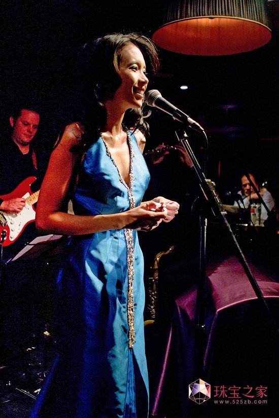 ĪεDE BEERSȠ˹@ʯ錚Ӣ(gu)ؾʿʥRONNIE SCOTT’S_(ti)