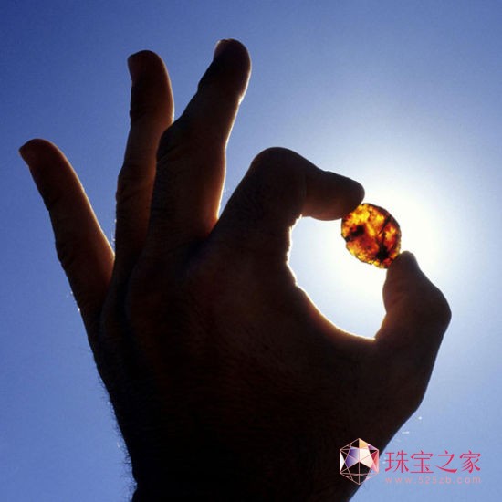 選購珠寶可參考3大民間珠寶檢測法