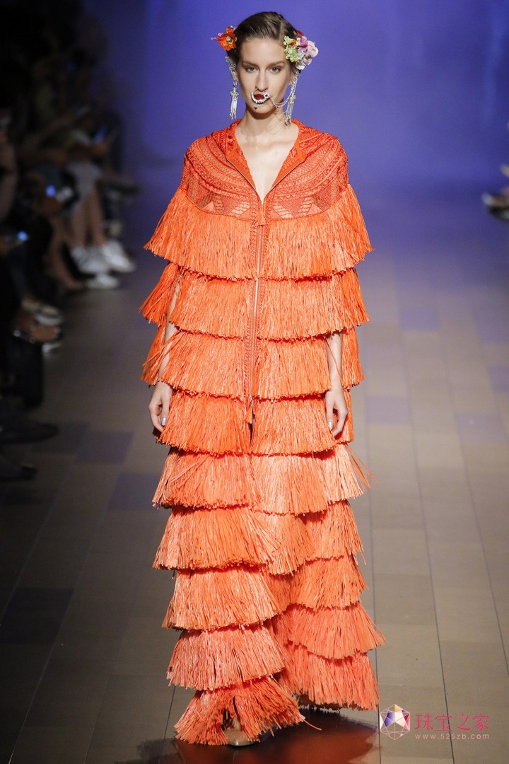 Naeem Khan 2018ϵЕrb