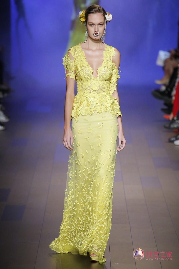 Naeem Khan 2018ϵЕrb