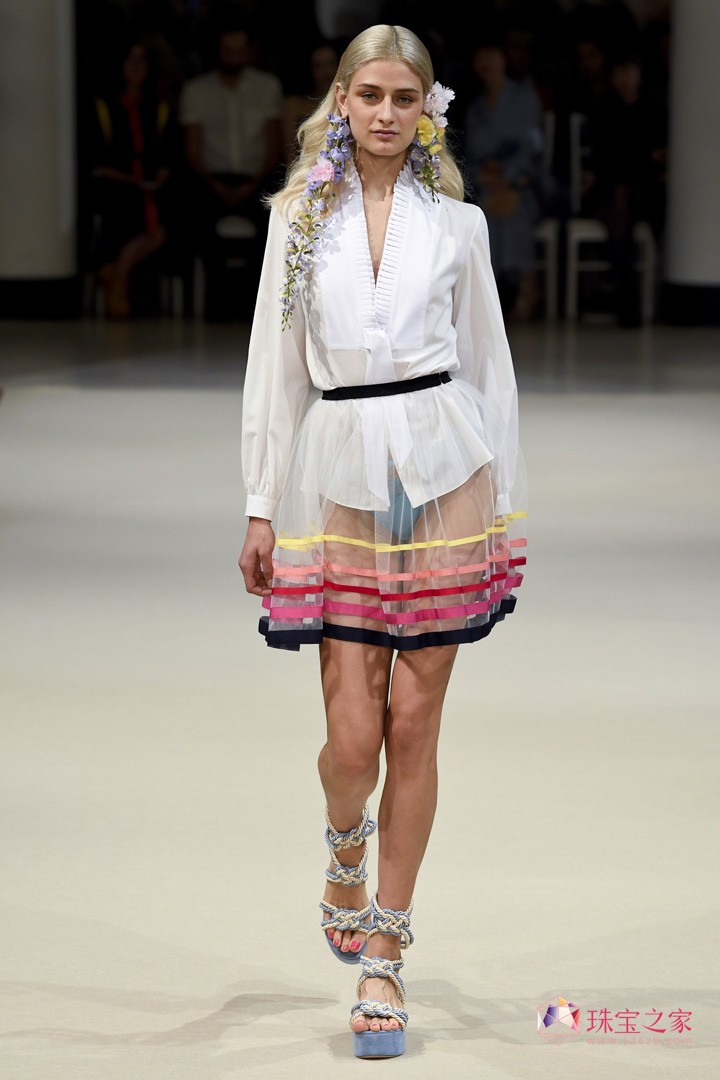 ֮߶ƷAlexis Mabille 2018ĕrb